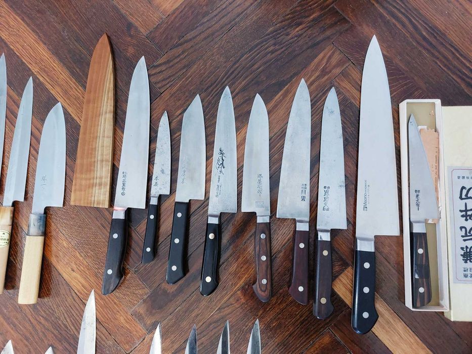Cutite Profesionale Japoneze De Bucatarie.