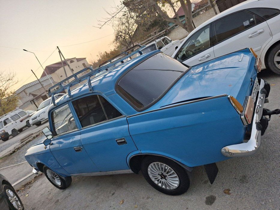 Москвич  412 сотилади