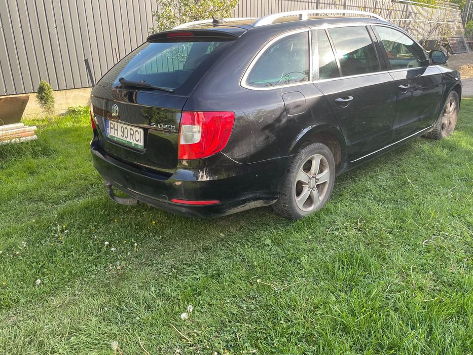 Vând Skoda Superb 2012