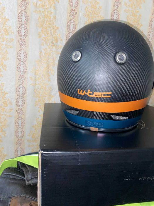 Карбонова каска  W teck   XL