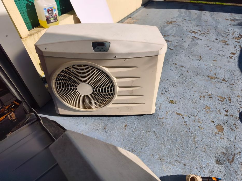 Pompa de caldura piscina