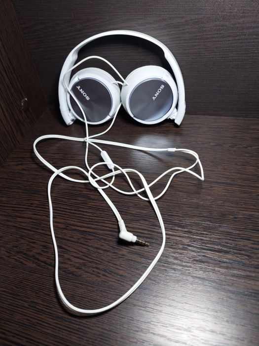 Наушники от Sony