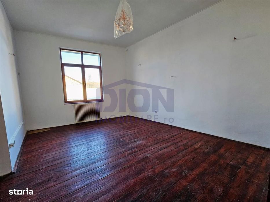Vila moderna pretabila  clinica, office sau spatiu comercial