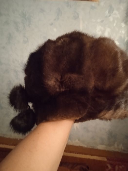 Меховые женские шапки