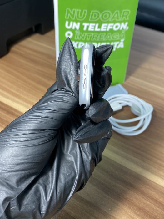 Apple Watch 10 / 46 mm / GPS / Silver |