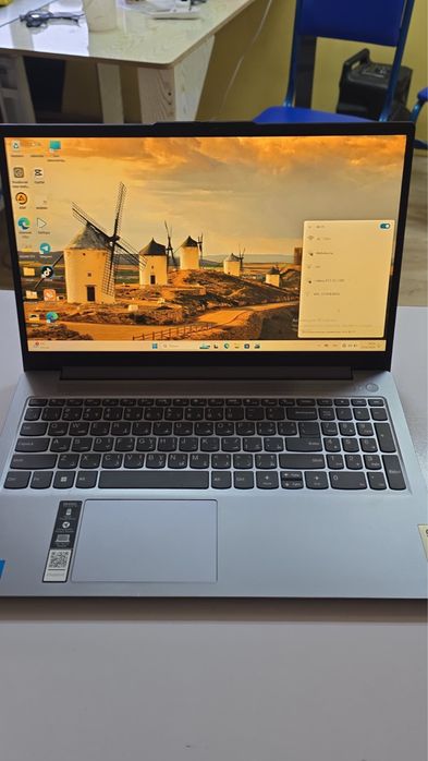 Lenova core i5  8 Gb