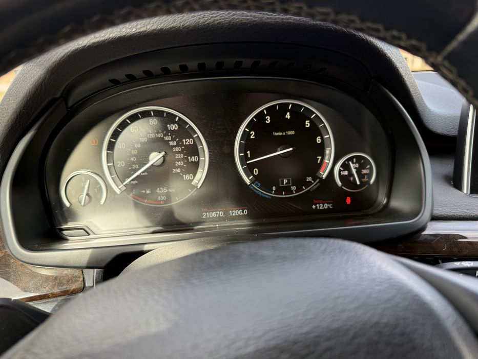 Автомобиль BMW X5(F15) 2014г (БМВ)