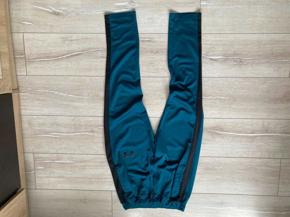 Under Armour EMEA комплект долнище и горнище долница горница S M