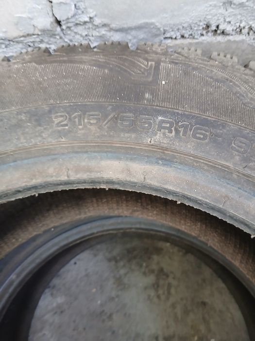 продам два баллона зимнийй