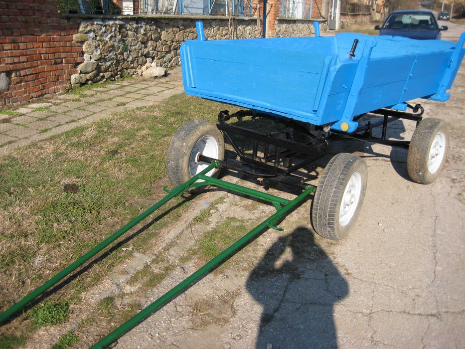 КАРУЦА С ГУМЕНИ КОЛЕЛА