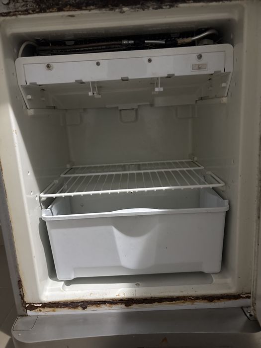 Холодильник INDESIT
