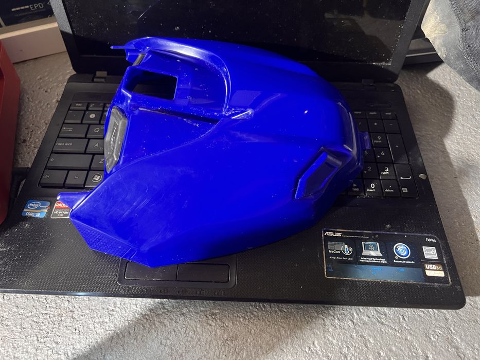 Капак въздушен филтър комплект 120 по отделно 70лв