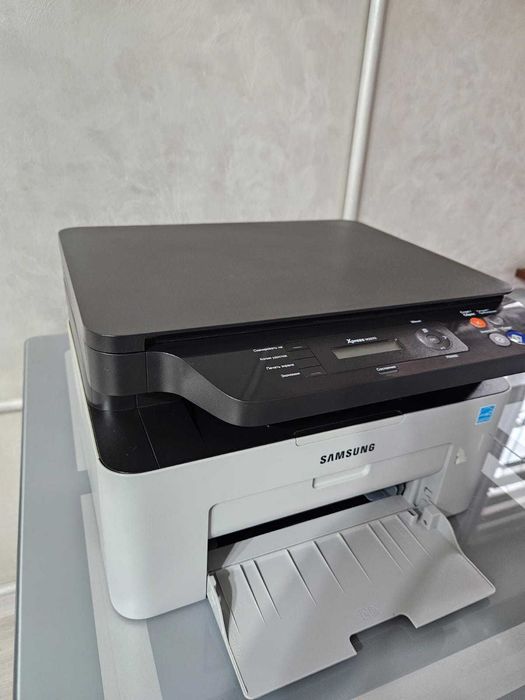 Принтер SAMSUNG Xpress M2070