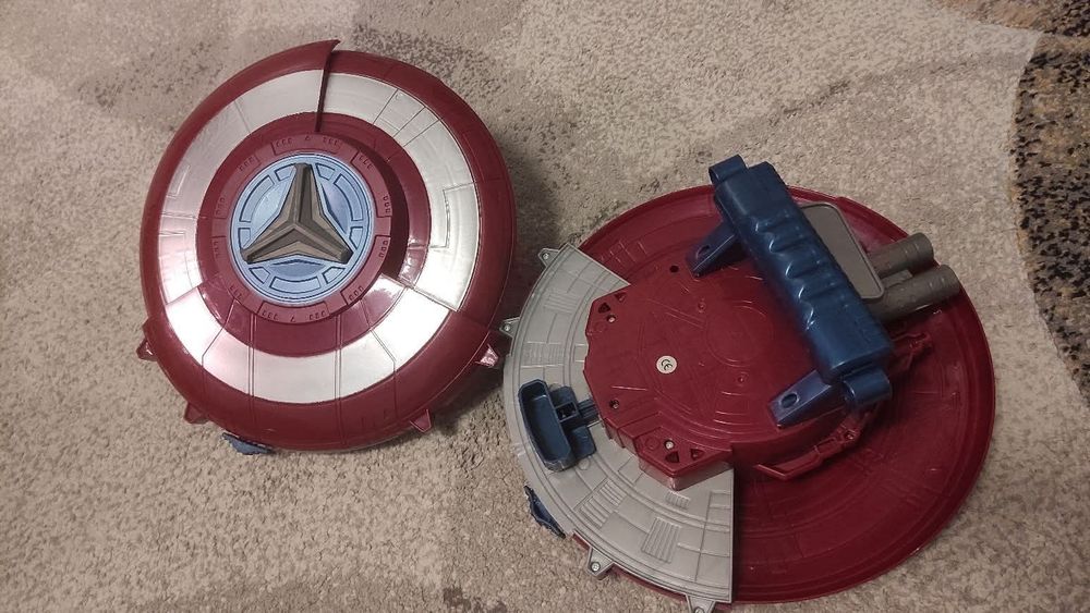 Играчки и пъзели