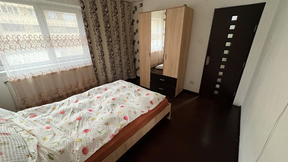 Vand Apartament 3 camere 2 balcoane Vizavi de piata Dacia