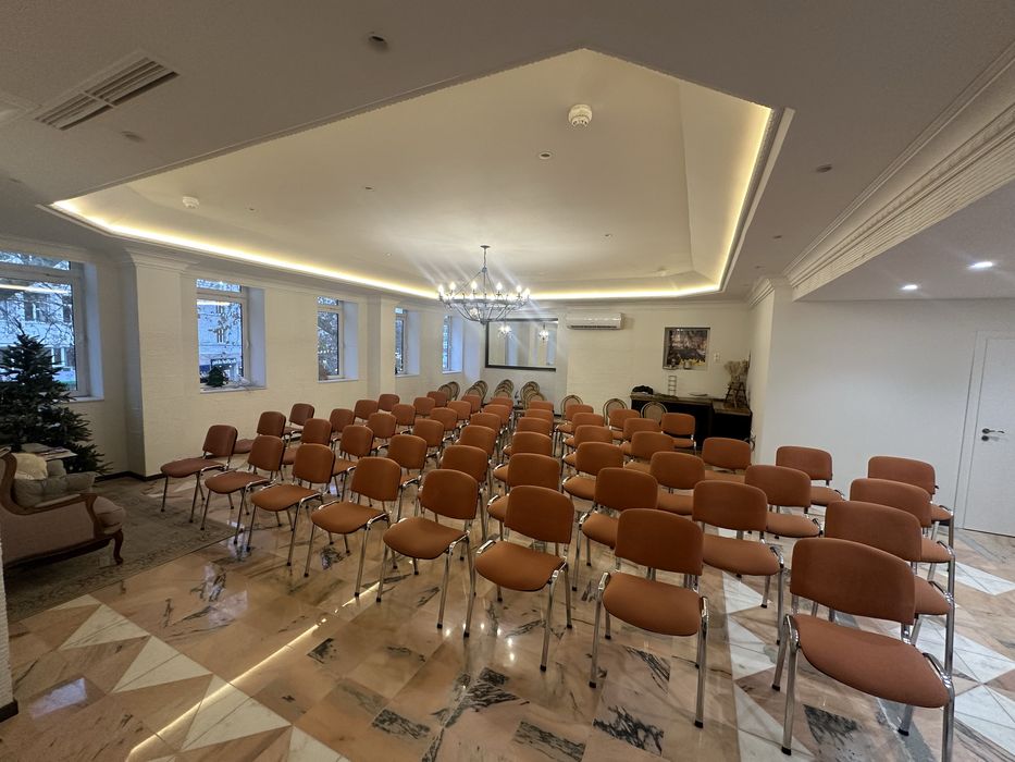 Зала частни партита, детски рождени дни, конференции и презентации.