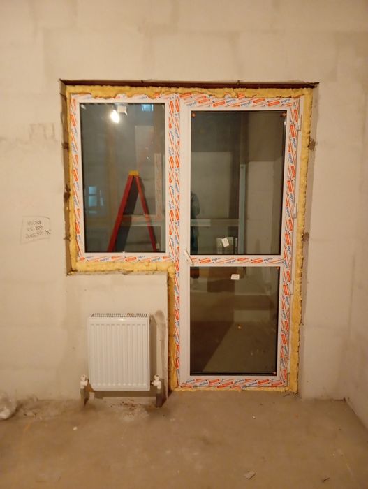 Пластиковые окно с дверью