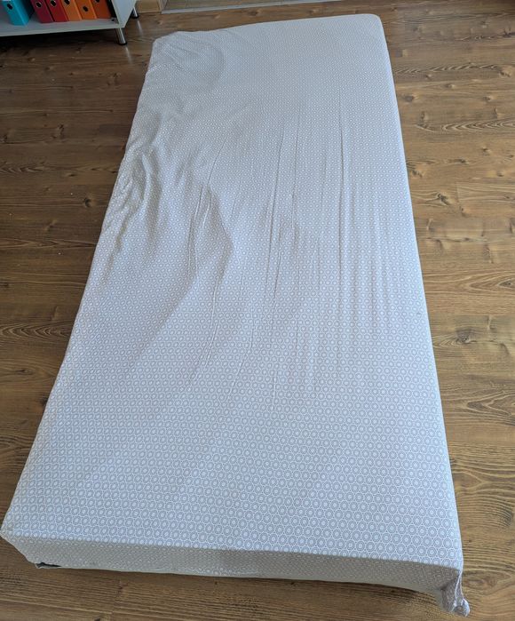 Saltea cu  arcuri Ikea Hövag 200x180x22