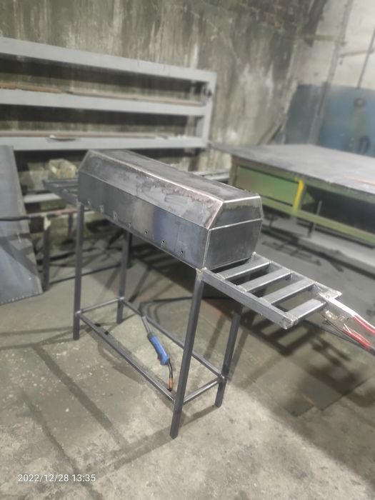 Вольеры , строительные леса и столы