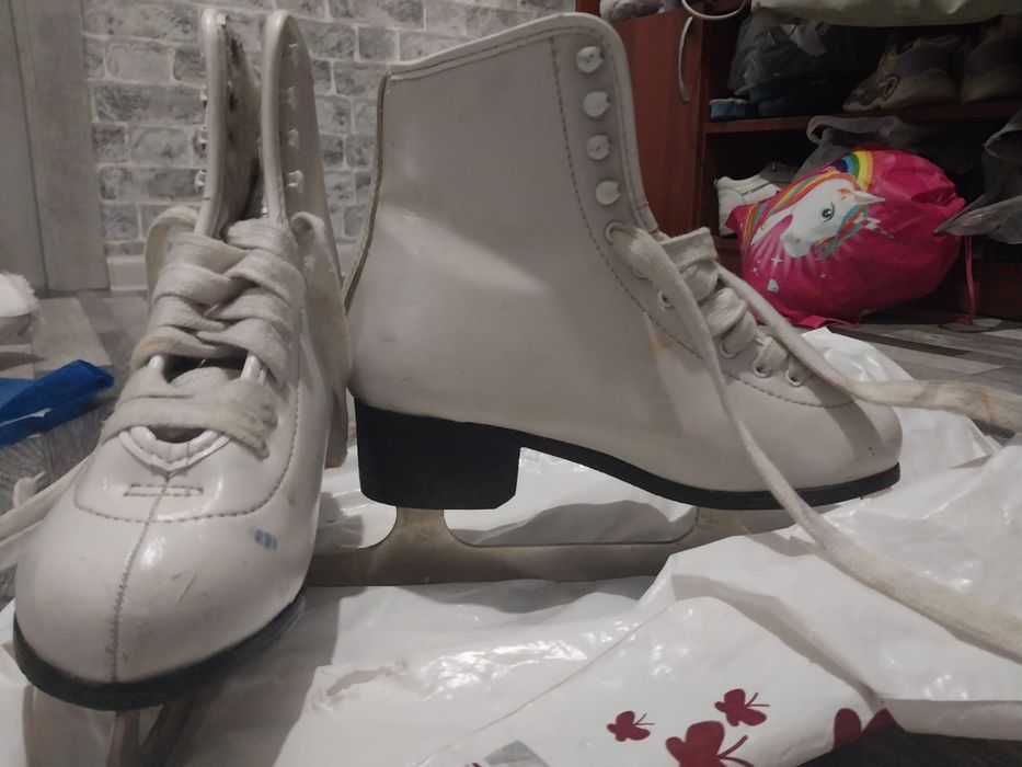 Продам коньки в нормальном состоянии