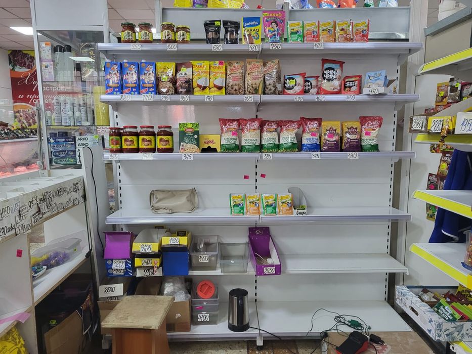 Продам полки и стеллажи