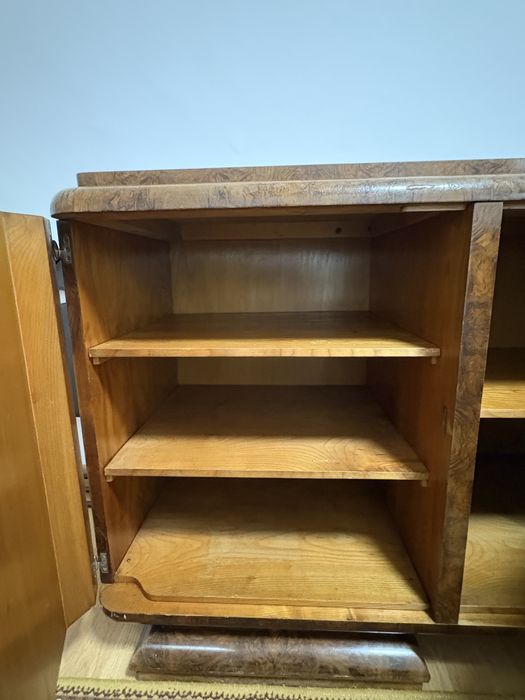Bufet Art Deco din furnir de nuc – stare bună