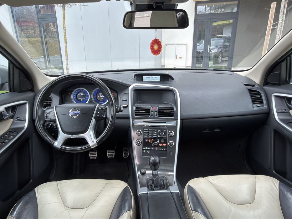 Volvo XC60 Rdesing 2.4 TDI 4x4 Euro 5 2011