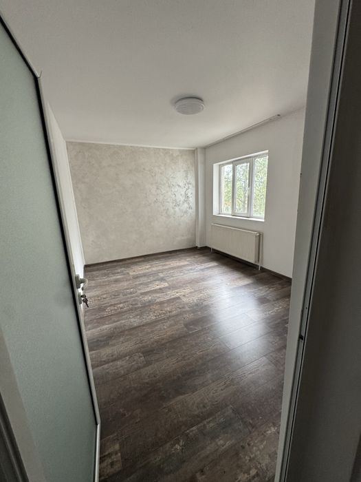 Inchiriez apartament 2 camere vis a vis penny 7 noiembrie