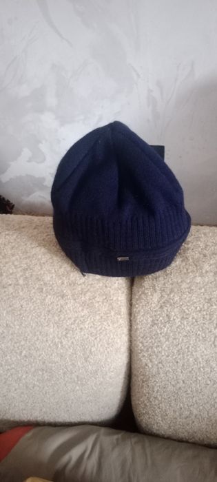 Шапки новые недорого