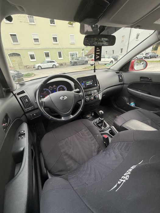 HYUNDAI i30 2010 — imagine 5
