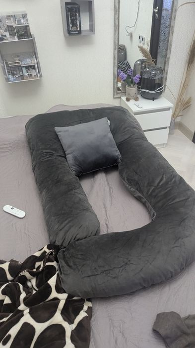 Подушка для беременных серая