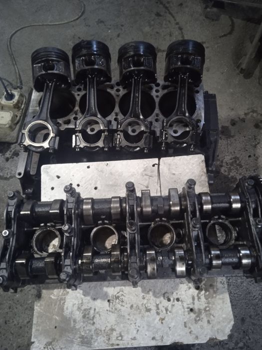 Запчасти от мерса 604 мото