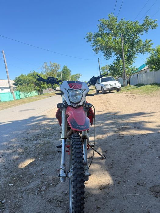 мотоцикл эндуро 250