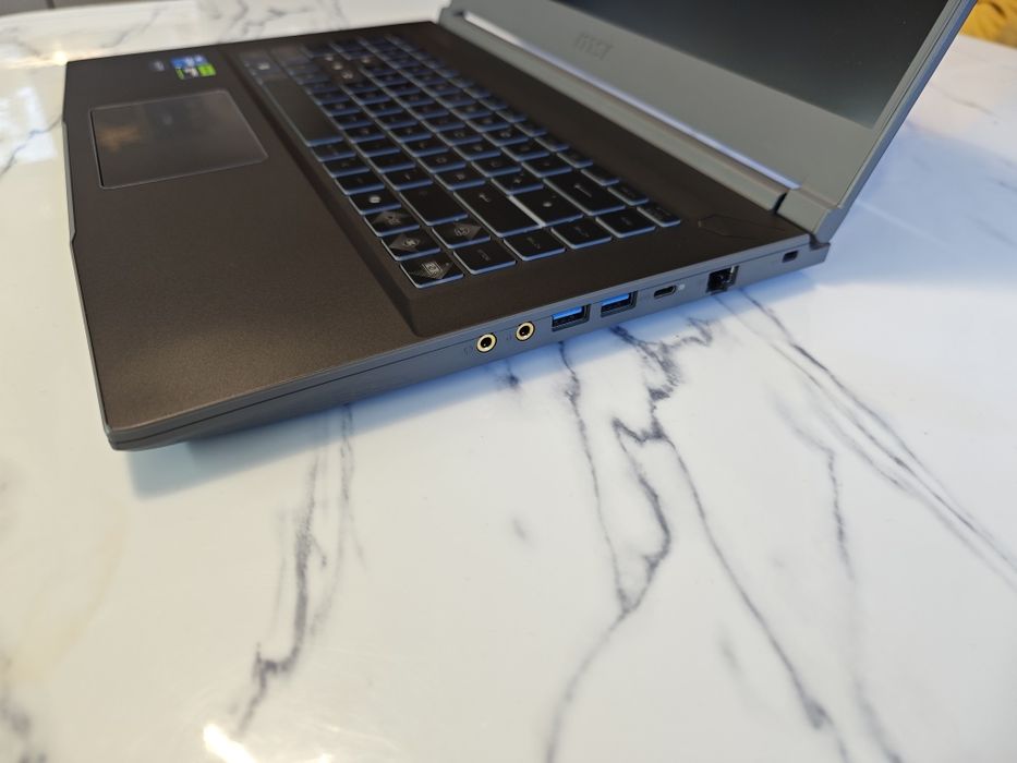 Геймърски MSI Thin 15 / i5-13gen /24GB / ssd