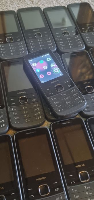 Vând Nokia 225 în stare perfecta
