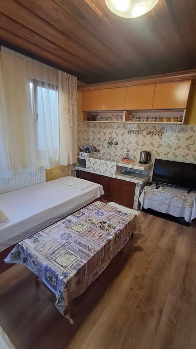 Къща за гости / Стаи под наем / в центъра на Стария град - Созопол