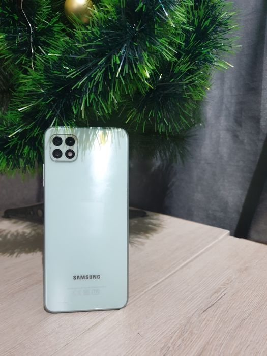 iPhone 11 Pro Max i Samsung A22 5G ideal