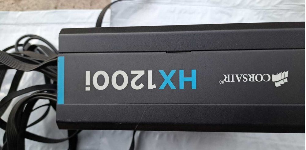 Sursă Modulară Corsair HX1200i, 1200W, 80 PLUS Platinum