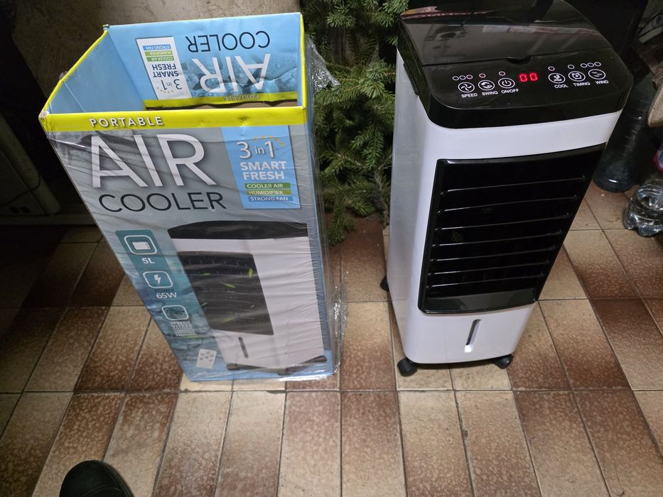 Продавам мобилен климатик