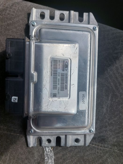 Эбу( мозги) от Ларгус 8 кл