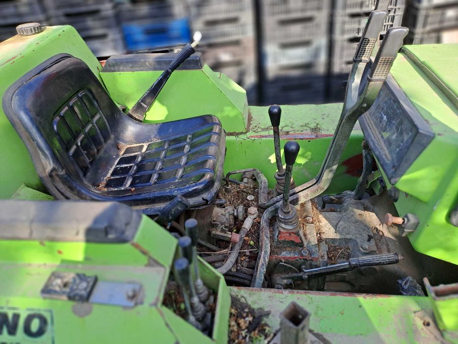 Vand tractor senilat fiatagrifuul