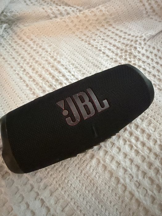 Boxa jbl charge 5