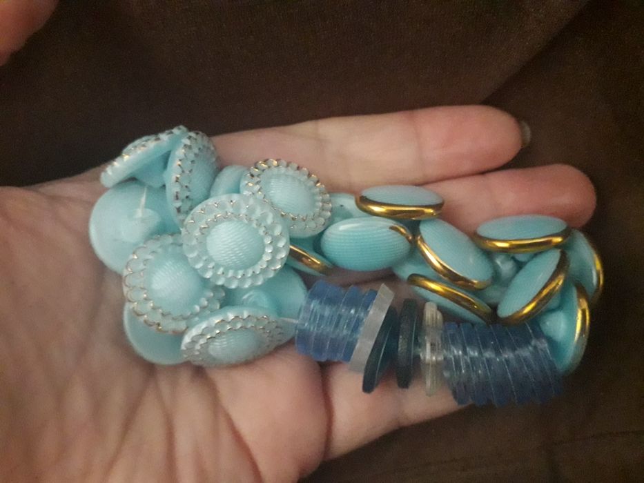 Пуговицы,  12 мкр.