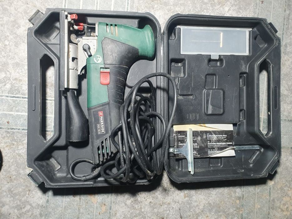 Vând Ferăstrău pendular Parkside , impecabil