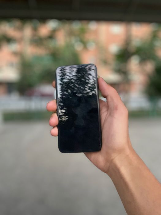 iPhone xs 64gb 100 yomks