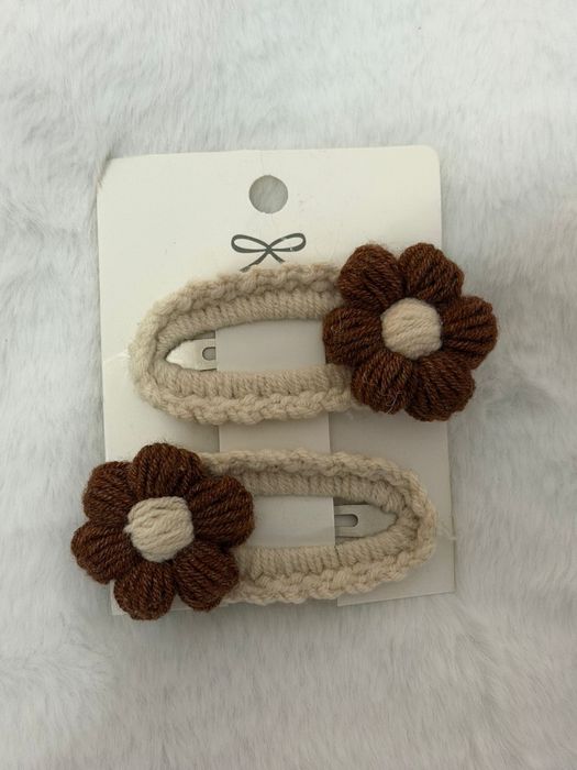 Ръчно плетени детски фиби