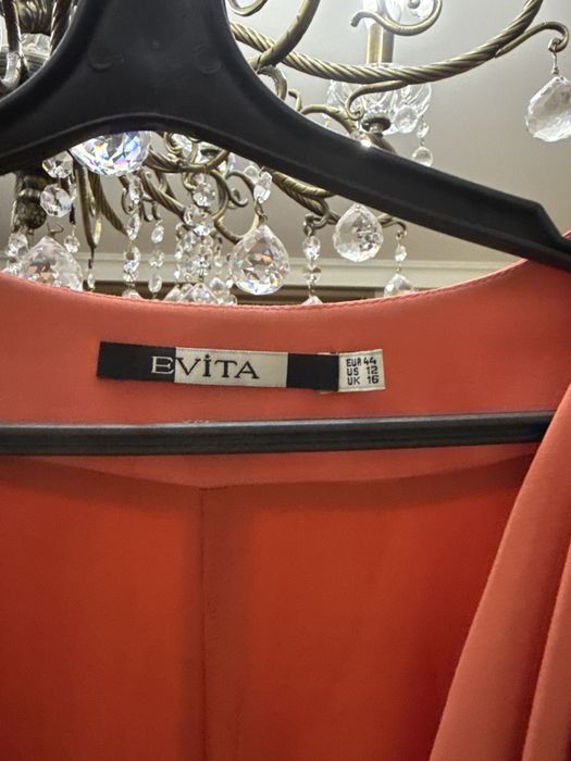 Көйлектер,костюмдер