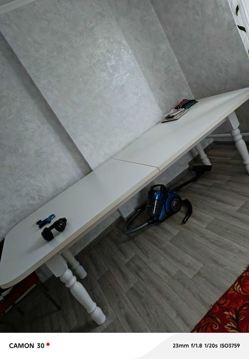 Продам стол для зала