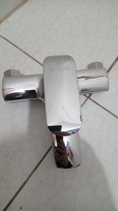 Смеситель для  ванны и душа в отличном состоянии