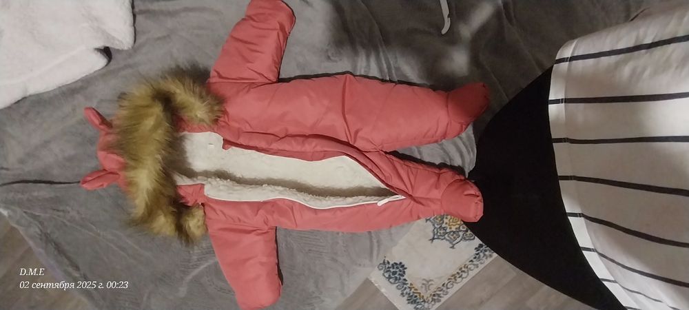 Продам комбинезон детский от 0 до 6 месяцев